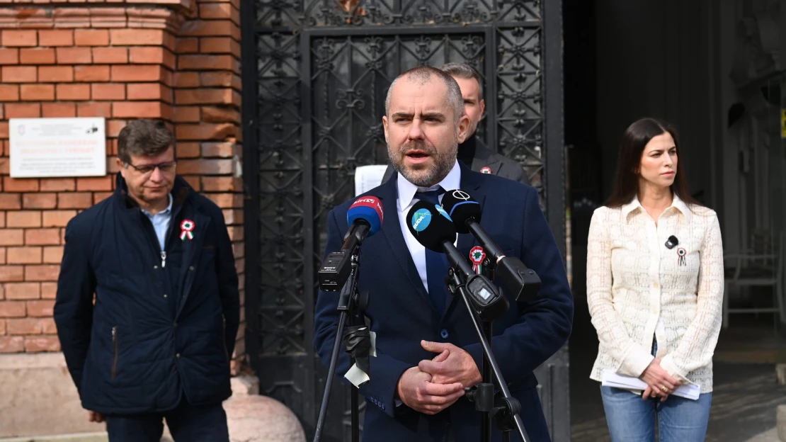 Milliárdokat utalt vissza az államnak egy, a választások előtt nem sokkal létrehozott alapítvány