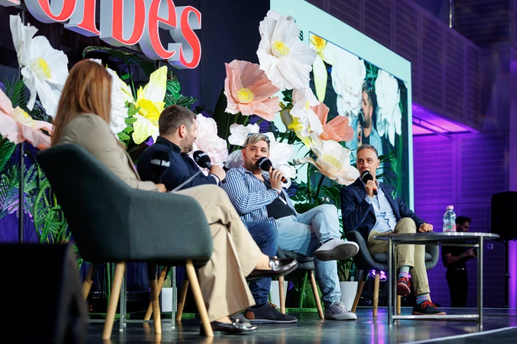 Pál Feri, Orvos-Tóth Noémi, Rudolf Péter: egy nap a boldogság nyomában – ilyen volt a Forbes Makers Day_35