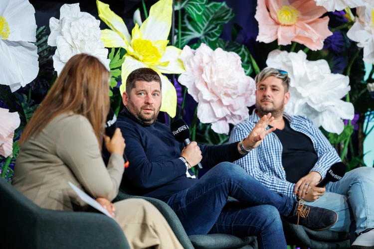Pál Feri, Orvos-Tóth Noémi, Rudolf Péter: egy nap a boldogság nyomában – ilyen volt a Forbes Makers Day_36