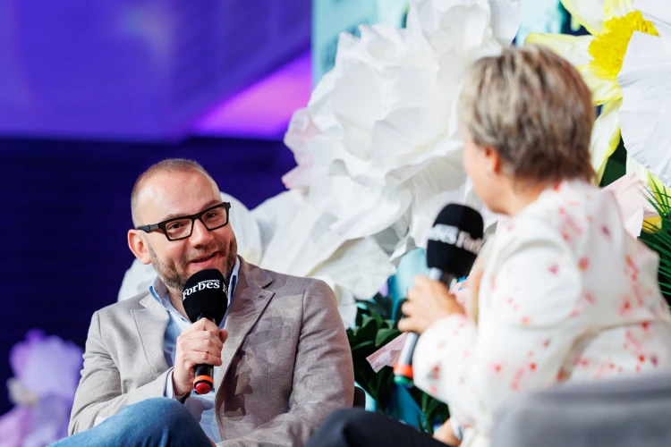 Pál Feri, Orvos-Tóth Noémi, Rudolf Péter: egy nap a boldogság nyomában – ilyen volt a Forbes Makers Day_18