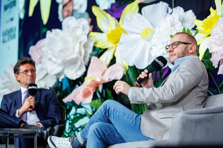Pál Feri, Orvos-Tóth Noémi, Rudolf Péter: egy nap a boldogság nyomában – ilyen volt a Forbes Makers Day_93