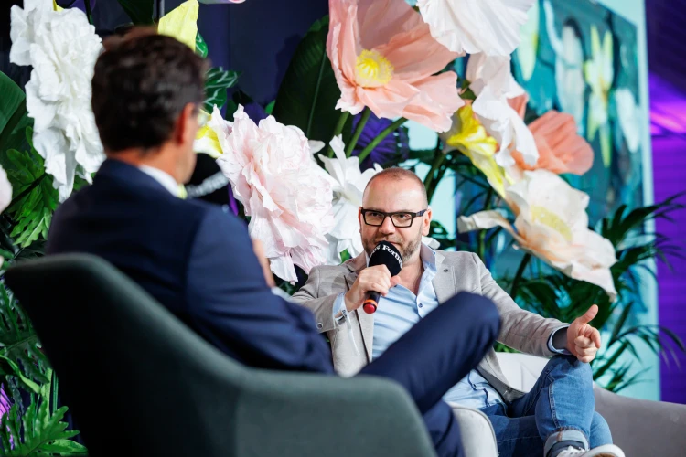 Pál Feri, Orvos-Tóth Noémi, Rudolf Péter: egy nap a boldogság nyomában – ilyen volt a Forbes Makers Day_97