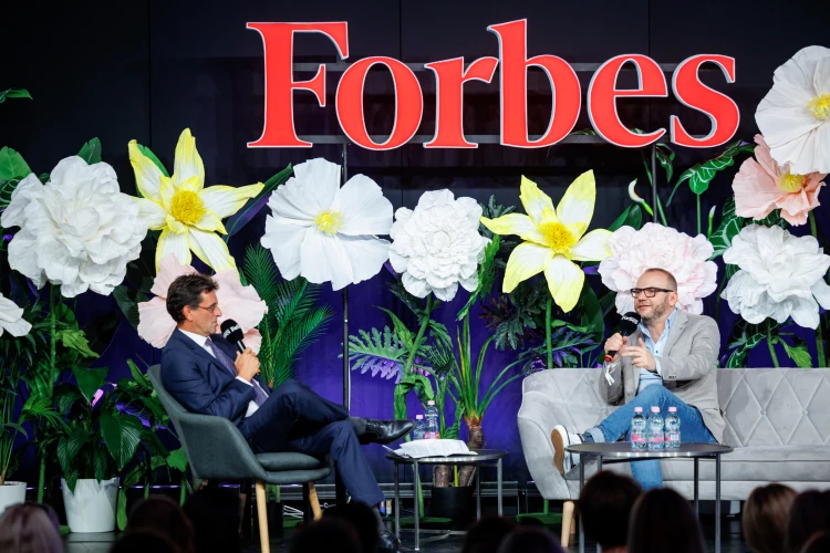 Pál Feri, Orvos-Tóth Noémi, Rudolf Péter: egy nap a boldogság nyomában – ilyen volt a Forbes Makers Day_104