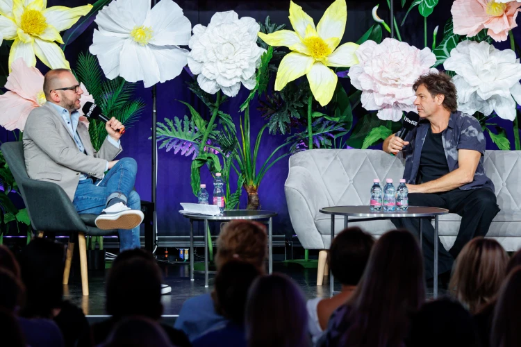 Pál Feri, Orvos-Tóth Noémi, Rudolf Péter: egy nap a boldogság nyomában – ilyen volt a Forbes Makers Day_113