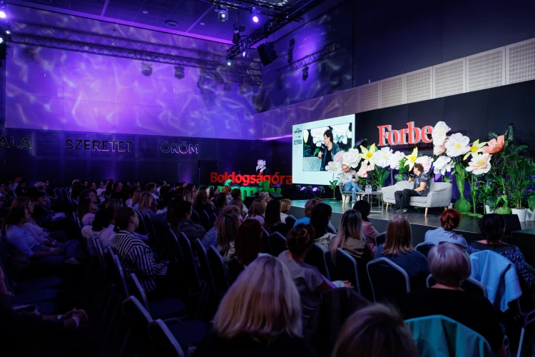 Pál Feri, Orvos-Tóth Noémi, Rudolf Péter: egy nap a boldogság nyomában – ilyen volt a Forbes Makers Day_127