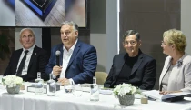 Több taotámogatást kapott Orbán Felcsútja, mint a jégkorong- és vízilabda-szövetség együttesen