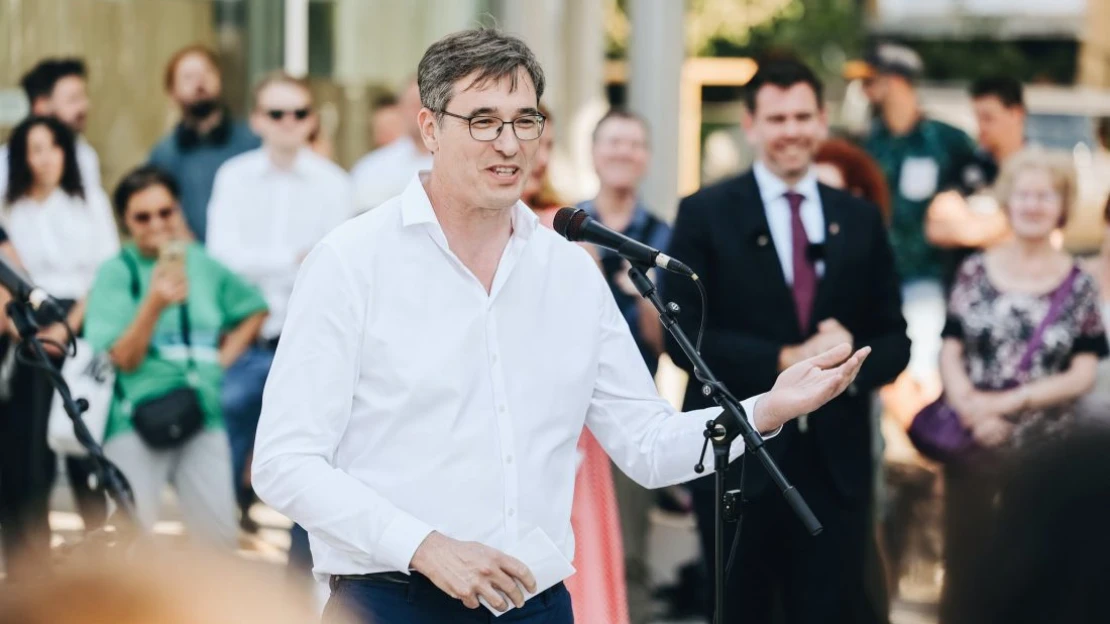 Karácsony Gergely ötkarikás hangulatban: Azt mondom, vágjunk bele!