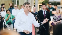 Karácsony Gergely ötkarikás hangulatban: Azt mondom, vágjunk bele!