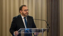 Kármán András: Lesznek rövid távon fájdalmas döntések, de ez befektetés abba, hogy versenyképesebbek legyünk
