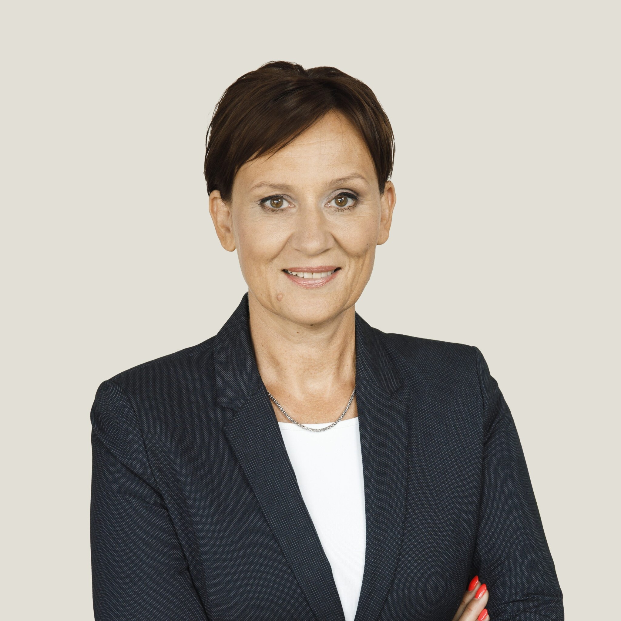 dr. Breuer Anita