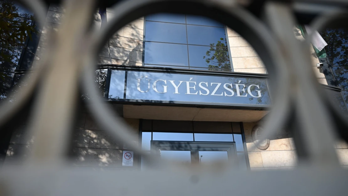 Ezt a bankrablást több mint 10 éve nézzük: így rohant a vesztébe a magyar gazdaság egykor teljhatalmú ura