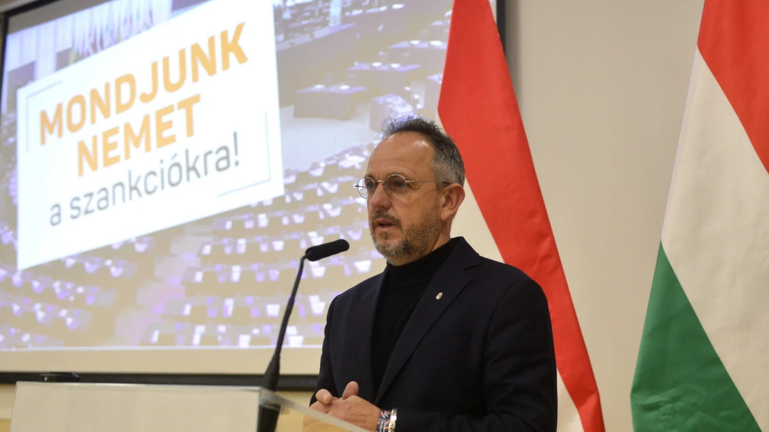 Tizenhat havi fizetést kapott távozásakor Bús Balázs, akit azóta letartóztattak az NKA-ügy miatt