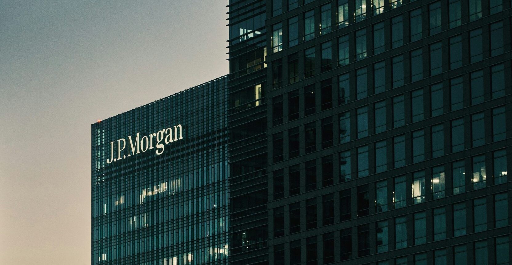 Wall Street is beszáll a védelmi iparba, ötmilliárd dollárt fektet be az egyik legnagyobb amerikai bank